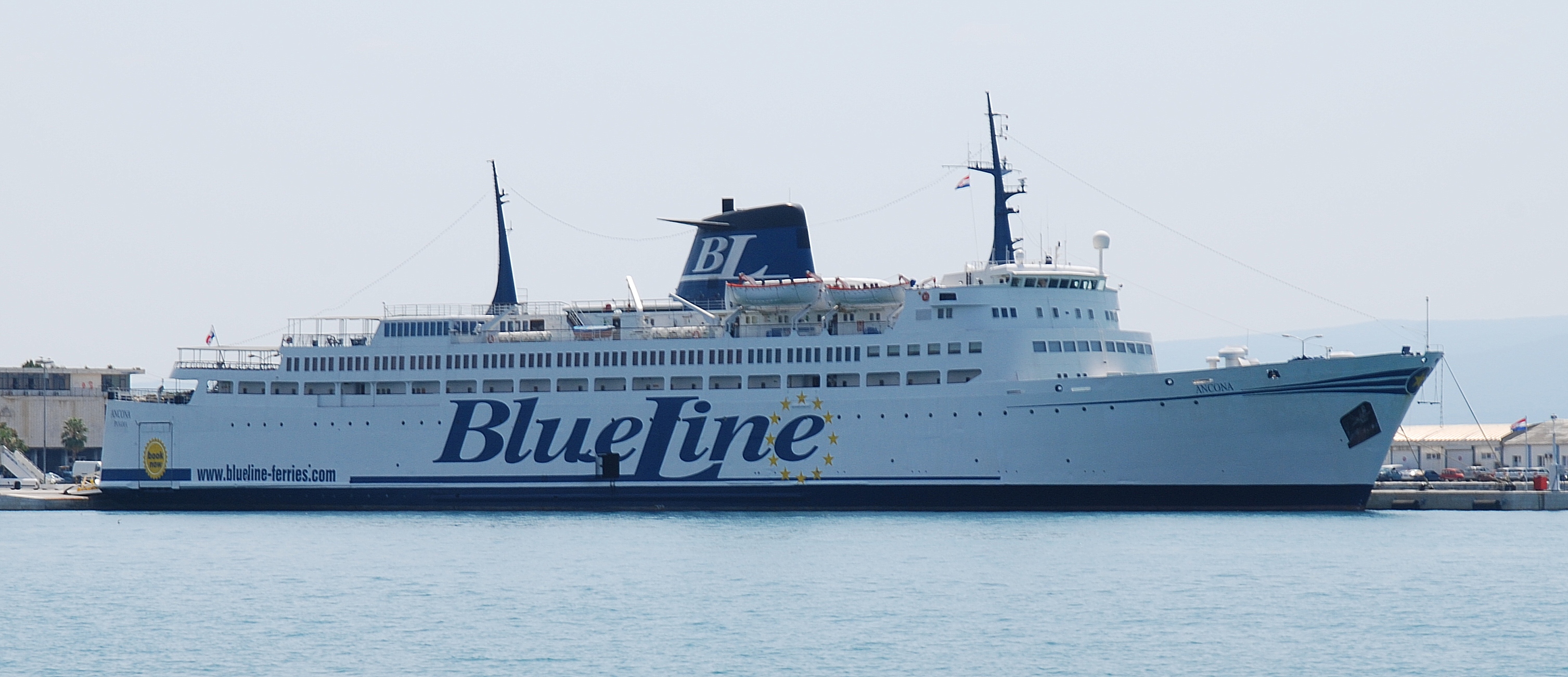 Blue_Line_in_Split