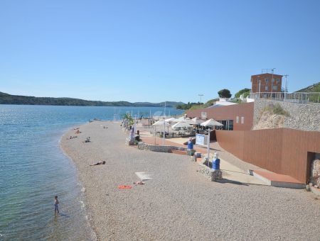 Chorvatsko bez davů: proč navštívit severní Dalmácii